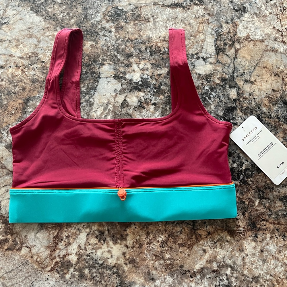 Two piece fabletics outfit - Picture 8 of 12